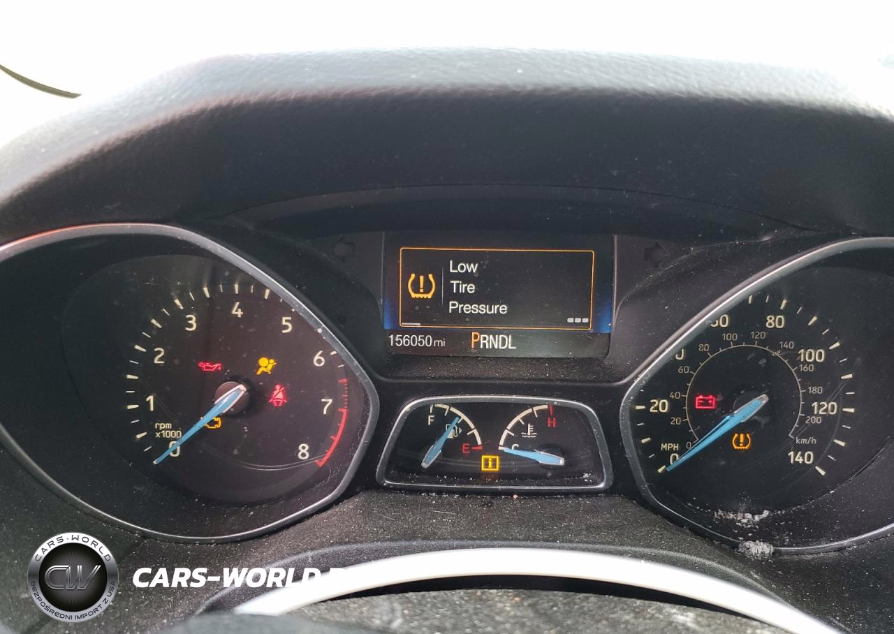 2015 Ford Focus Se VIN:1FADP3F22FL374825 - 9