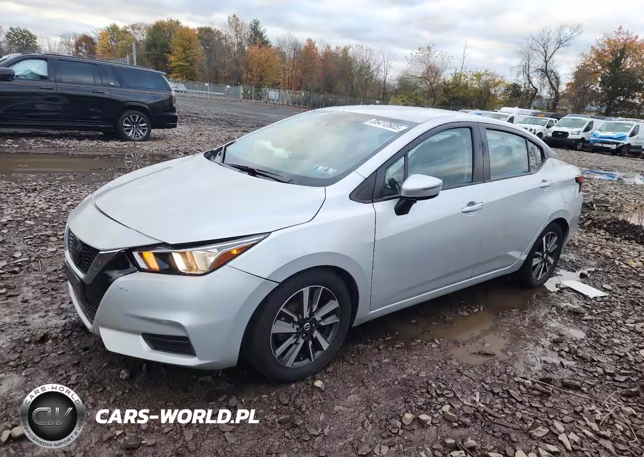 2021 Nissan Versa Sv
