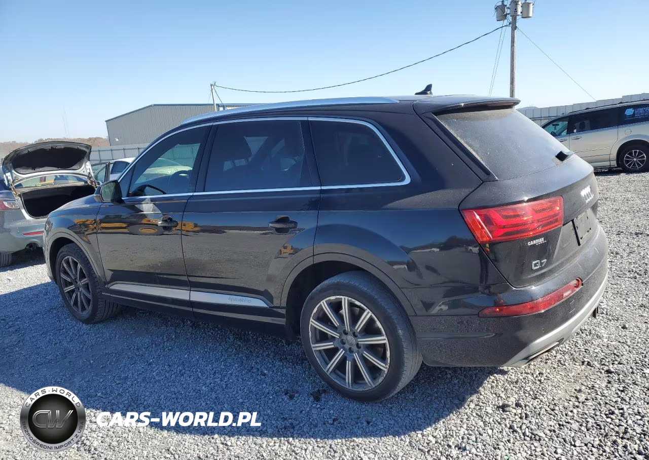 2018 Audi Q7 Premium Plus VIN:WA1LHAF71JD031696 - 2