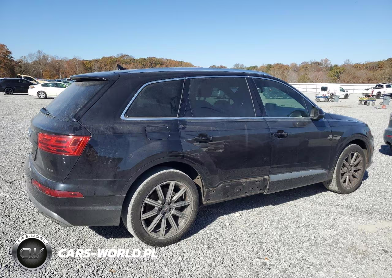 2018 Audi Q7 Premium Plus VIN:WA1LHAF71JD031696 - 3