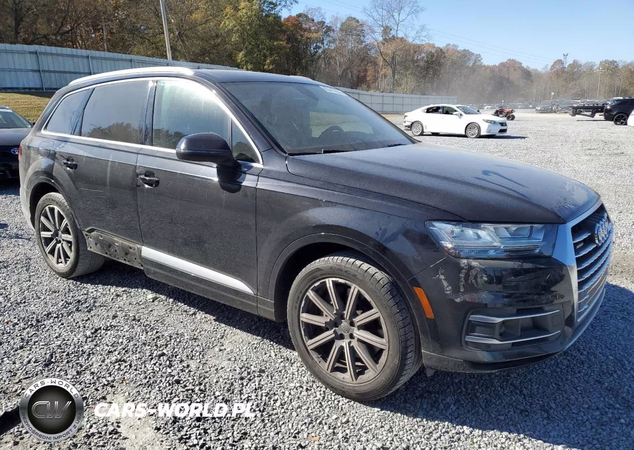 2018 Audi Q7 Premium Plus VIN:WA1LHAF71JD031696 - 4