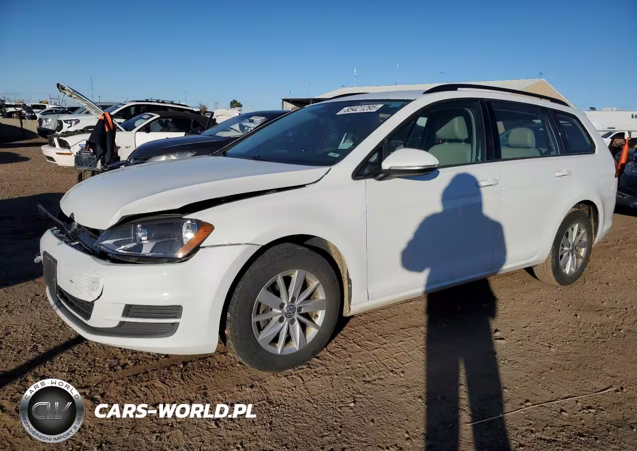 2015 Volkswagen Golf Sportwagen S