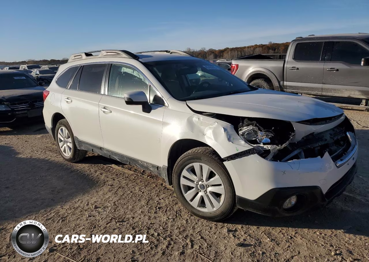 2015 Subaru Outback 2.5I Premium VIN:4S4BSBFC6F3272135 - 4