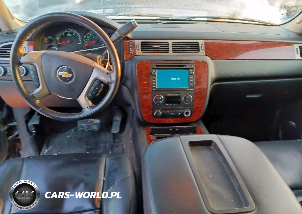 2011 Chevrolet Suburban K1500 Ltz VIN:1GNSKKE36BR101034 - 8