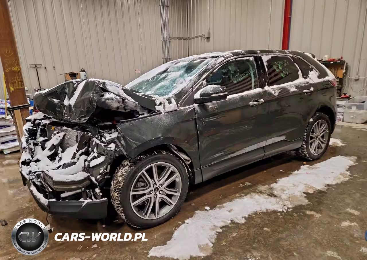 2023 Ford Edge Titanium