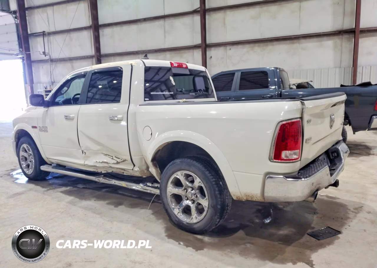 2018 Ram 1500 Laramie VIN:1C6RR7NM6JS309261 - 2