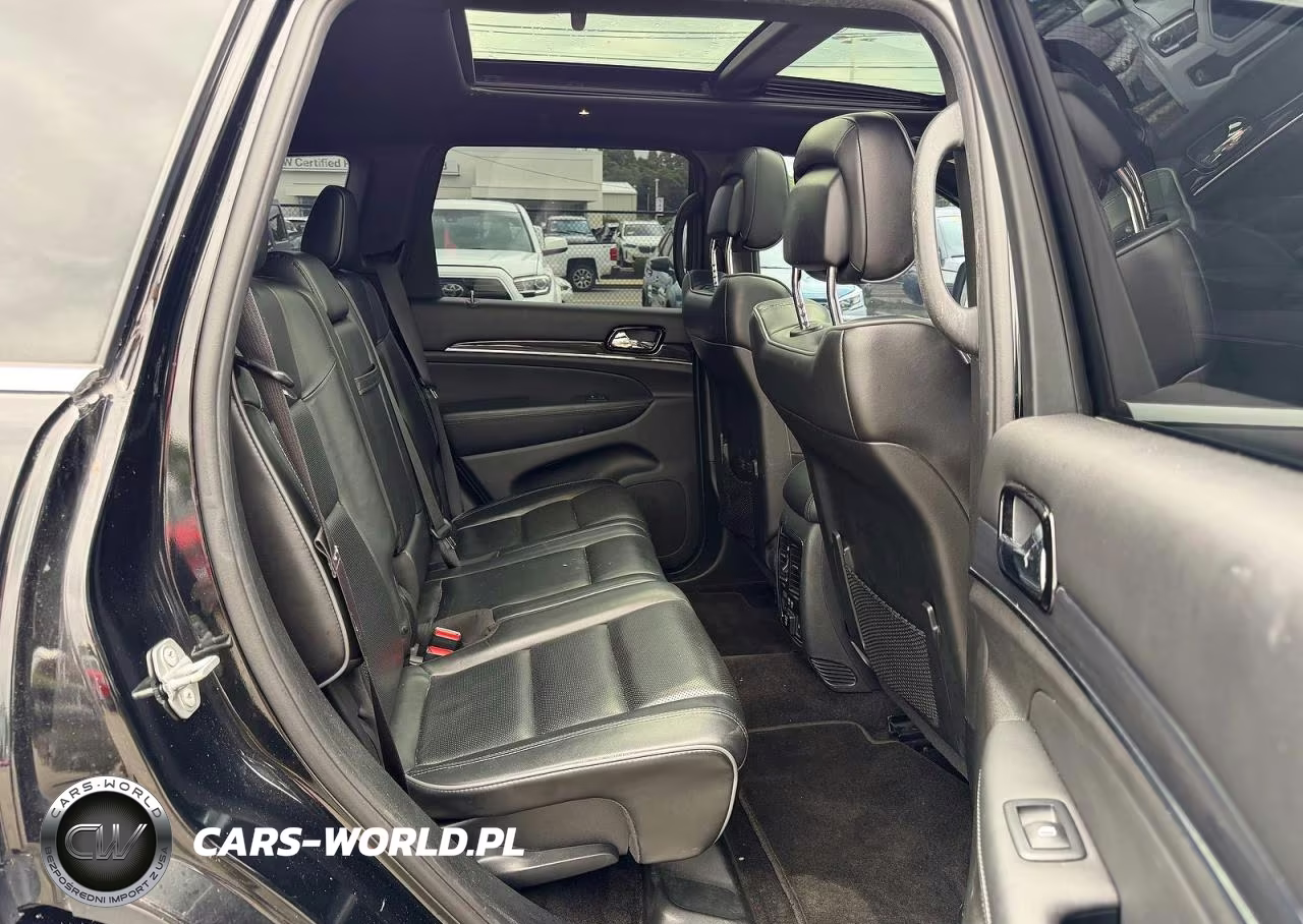 2019 Jeep Grand Cherokee Overland VIN:1C4RJFCG6KC621065 - 6