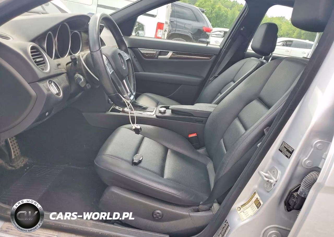 2012 Mercedes-Benz C 300 4Matic VIN:WDDGF8BB7CR239996 - 7