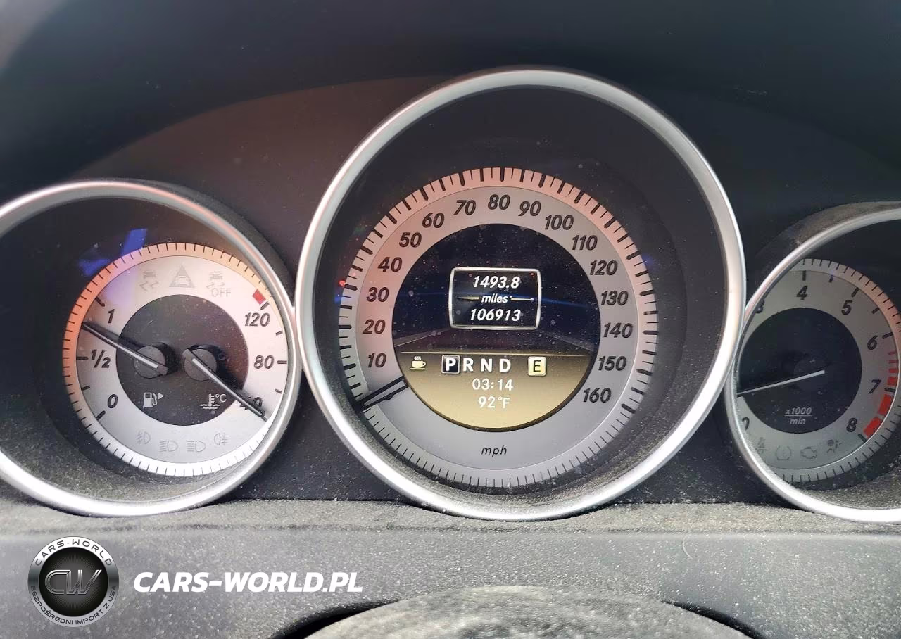 2012 Mercedes-Benz C 300 4Matic VIN:WDDGF8BB7CR239996 - 9