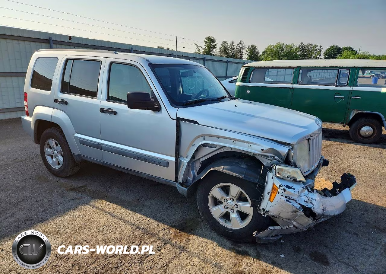 2011 Jeep Liberty Sport VIN:1J4PN2GK2BW546697 - 4
