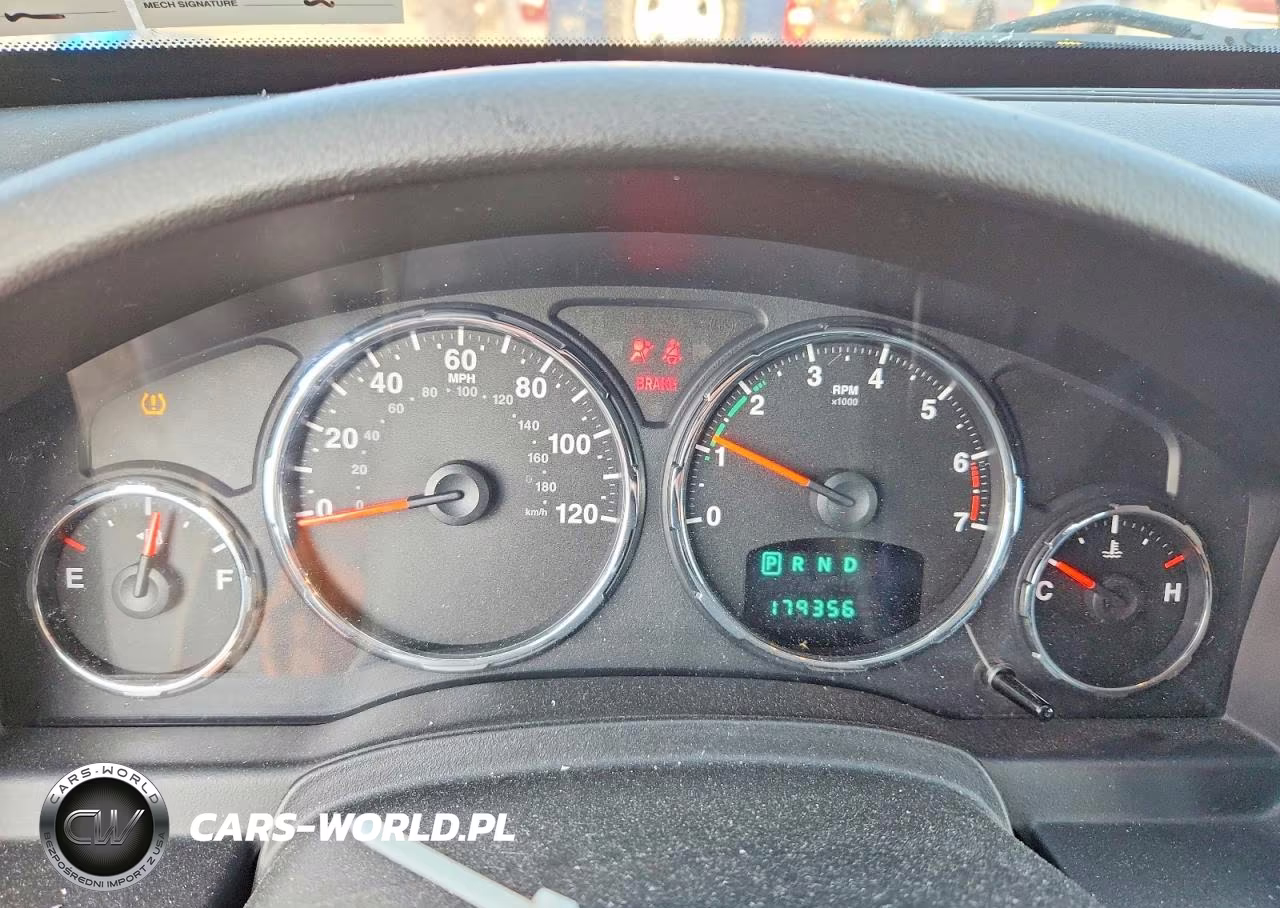 2011 Jeep Liberty Sport VIN:1J4PN2GK2BW546697 - 9