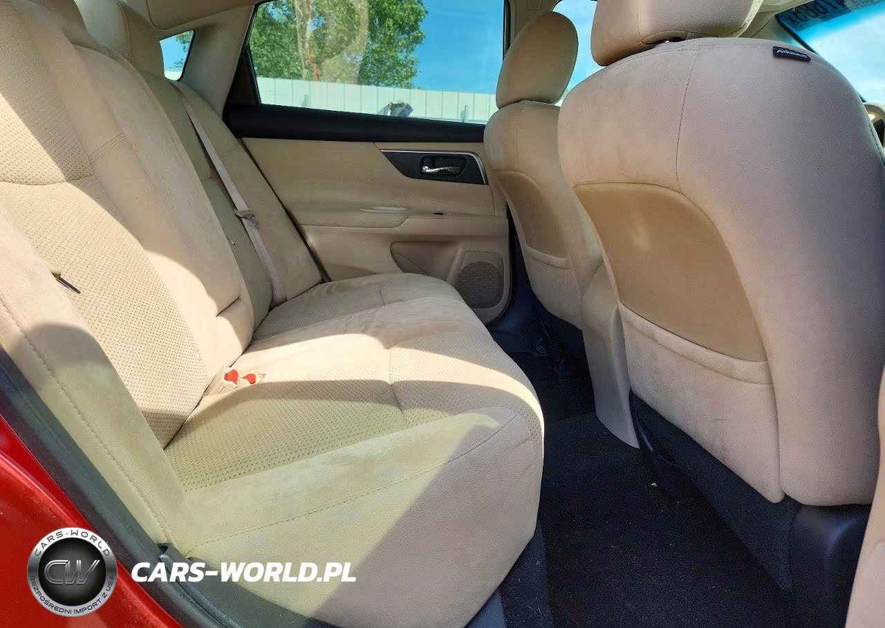 2015 Nissan Altima 2.5 S VIN:1N4AL3AP2FC167840 - 10