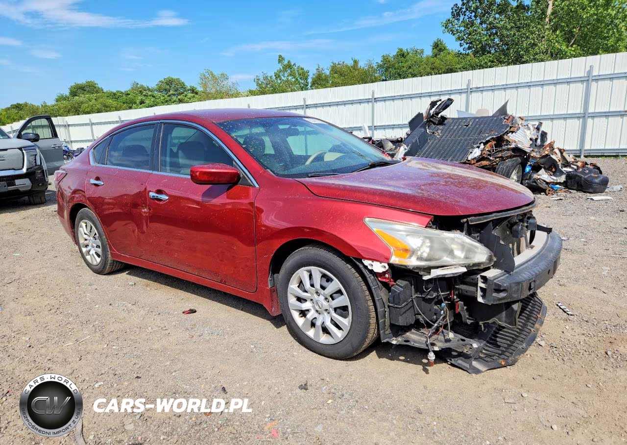 2015 Nissan Altima 2.5 S VIN:1N4AL3AP2FC167840 - 4