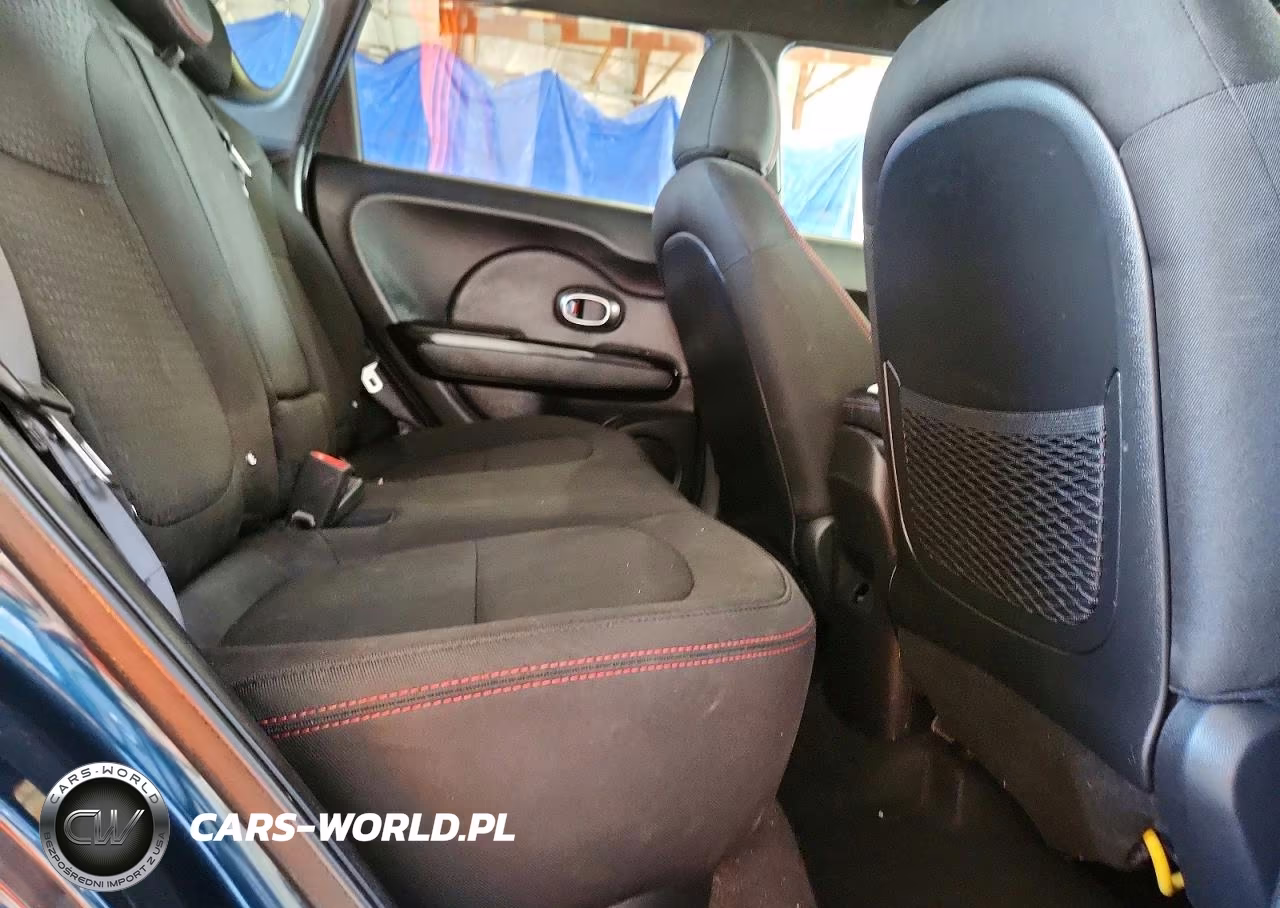 2018 Kia Soul + VIN:KNDJP3A54J7576985 - 11