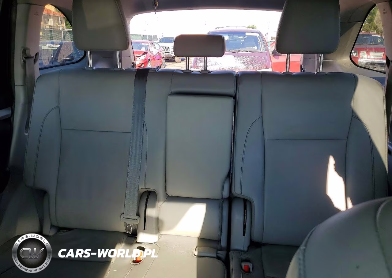 2019 Toyota Highlander Xle VIN:5TDJZRFH2KS592836 - 10