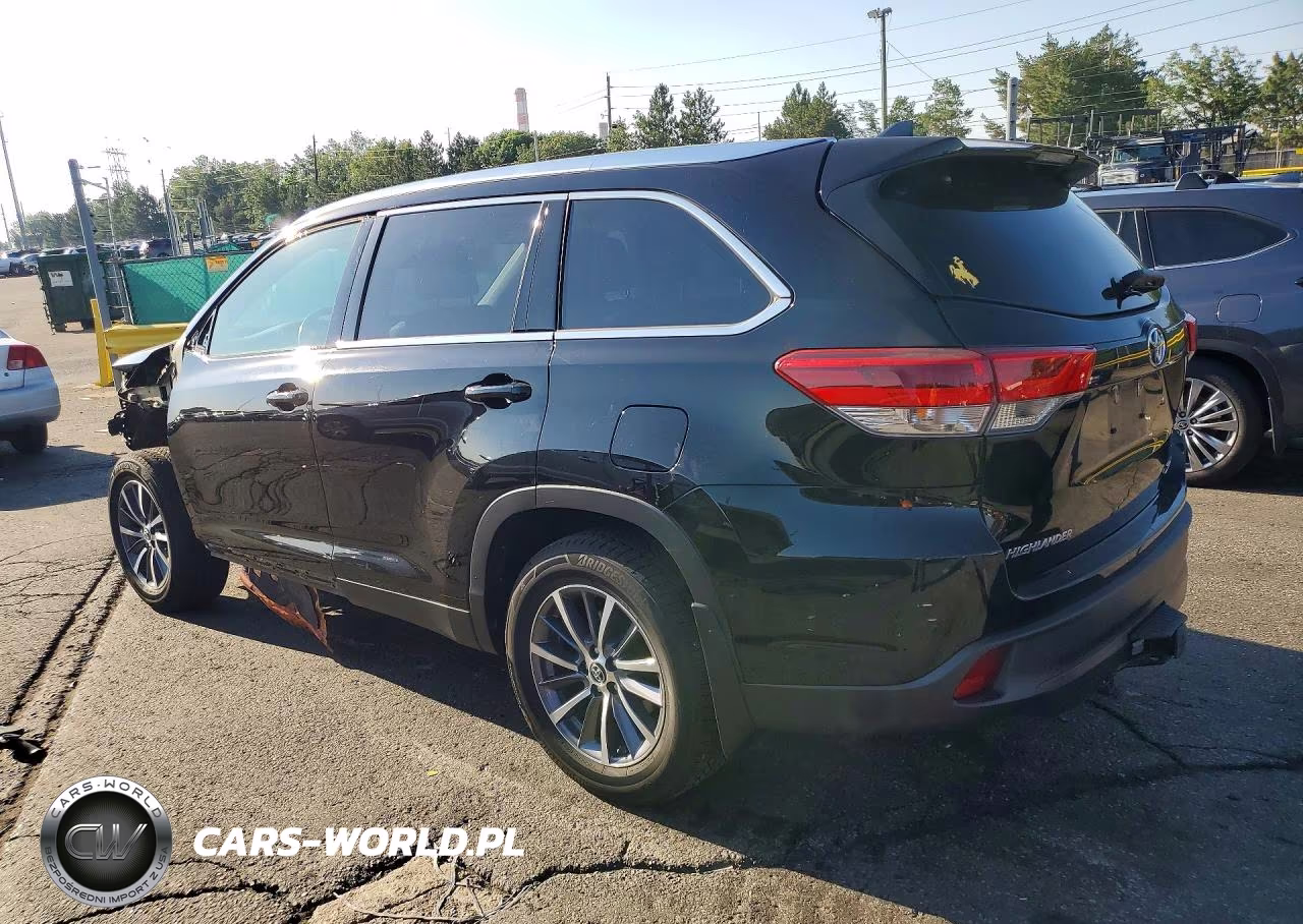 2019 Toyota Highlander Xle VIN:5TDJZRFH2KS592836 - 2