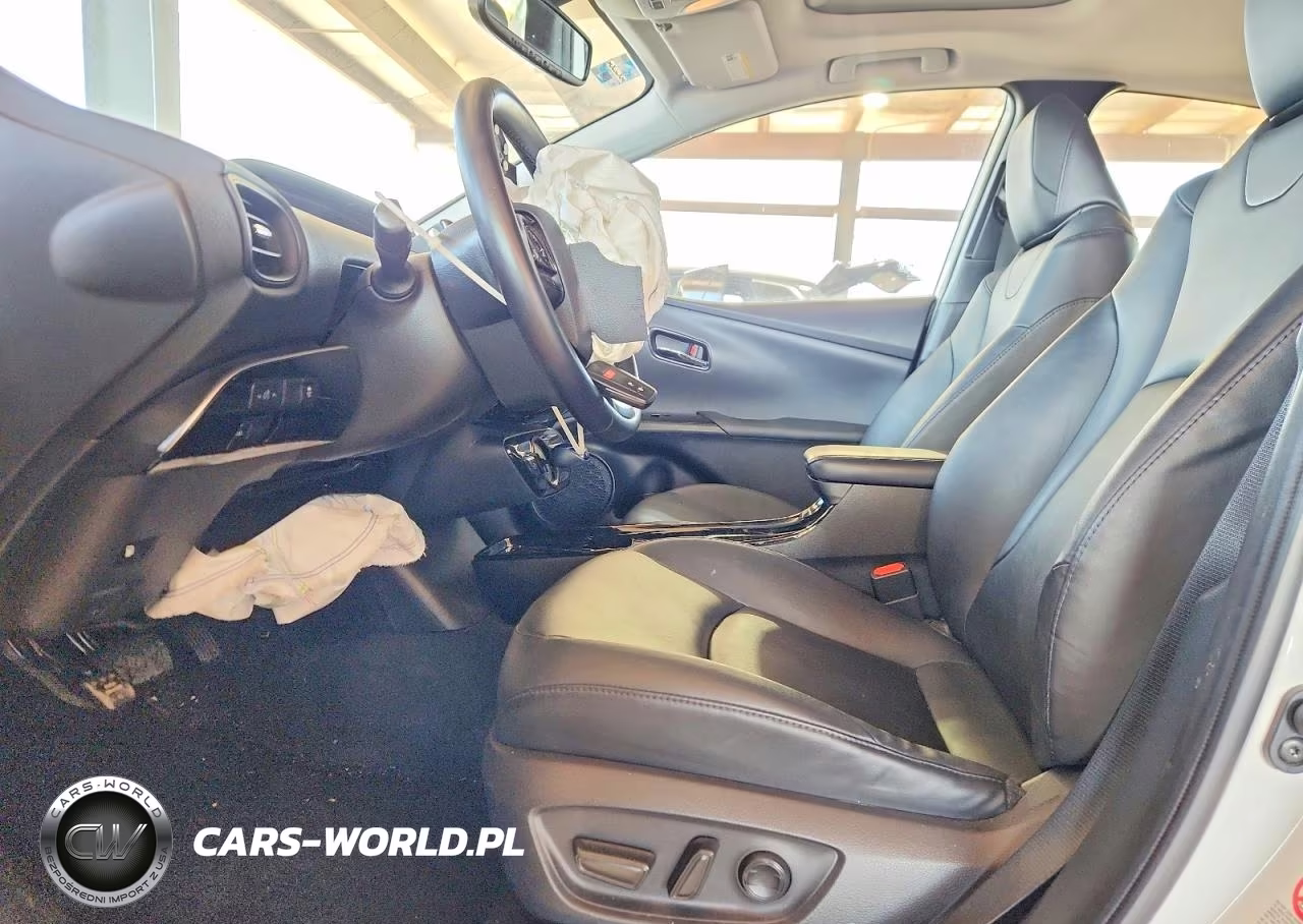 2020 Toyota Prius L-Le-Xle-Limited VIN:JTDKARFU1L3108926 - 7