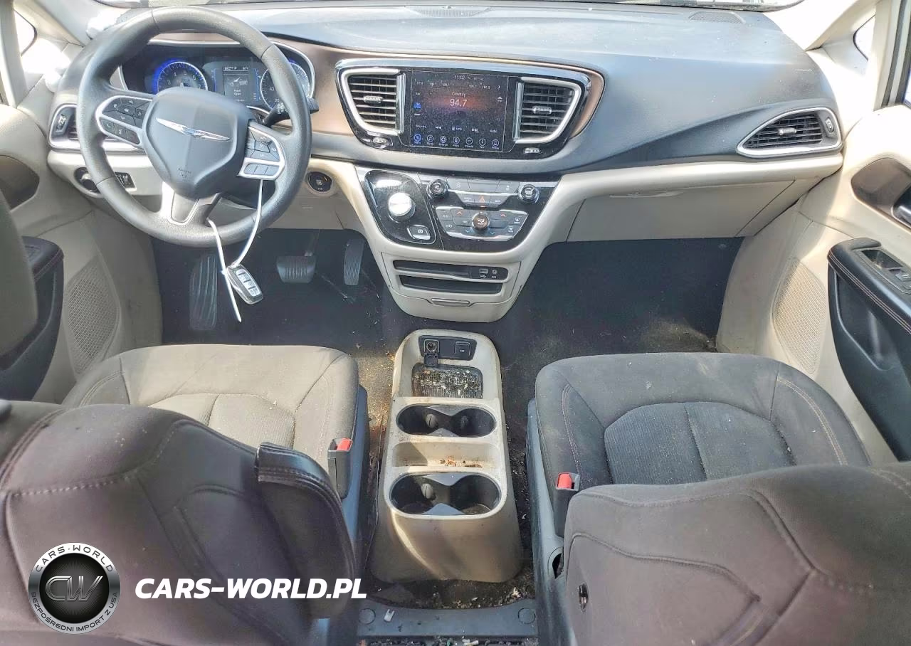 2017 Chrysler Pacifica Touring VIN:2C4RC1DG9HR702900 - 8