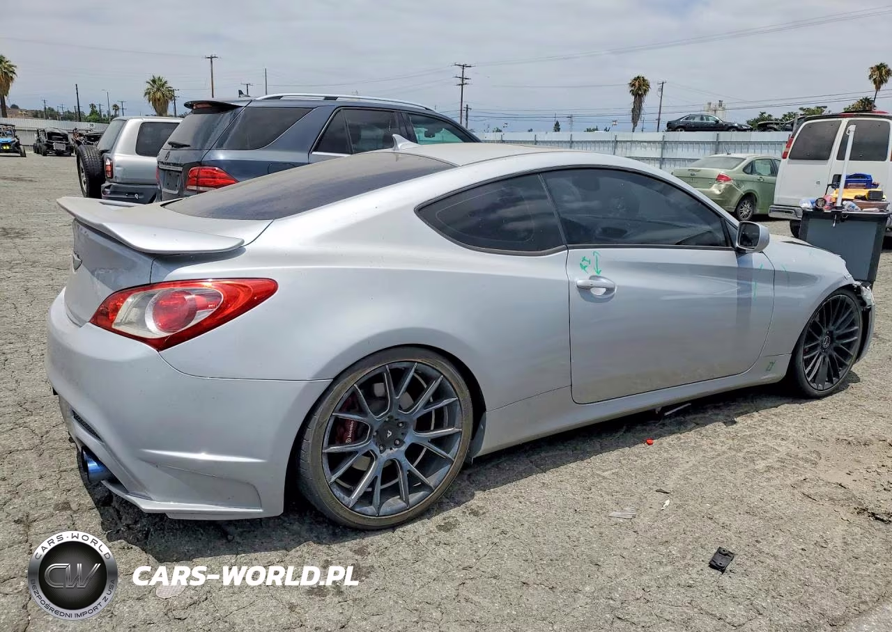2010 Hyundai Genesis Coupe 2.0T VIN:KMHHT6KD9AU023568 - 3