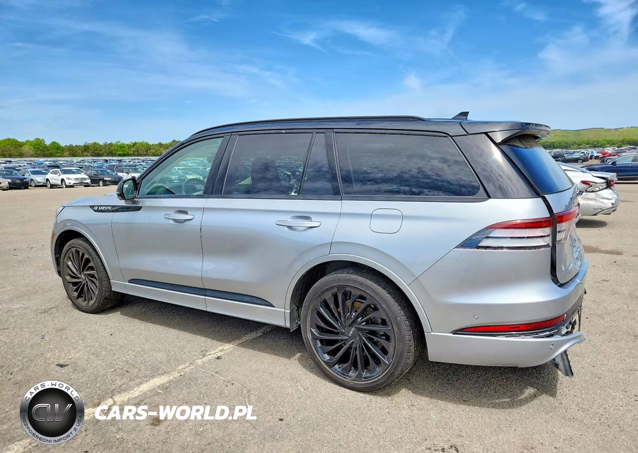 2023 Lincoln Aviator Black Label VIN:5LM5J9XC0PGL21358 - 2