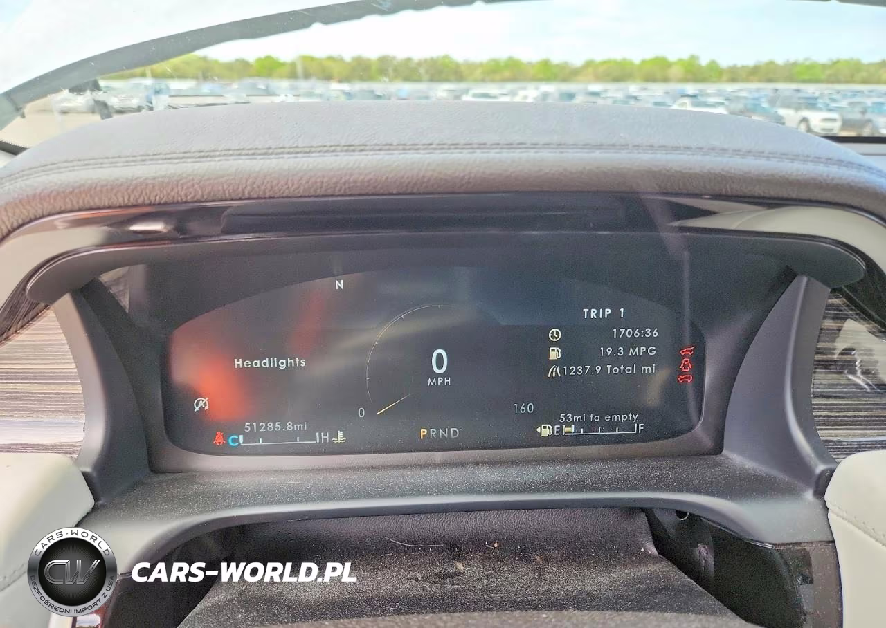 2023 Lincoln Aviator Black Label VIN:5LM5J9XC0PGL21358 - 9