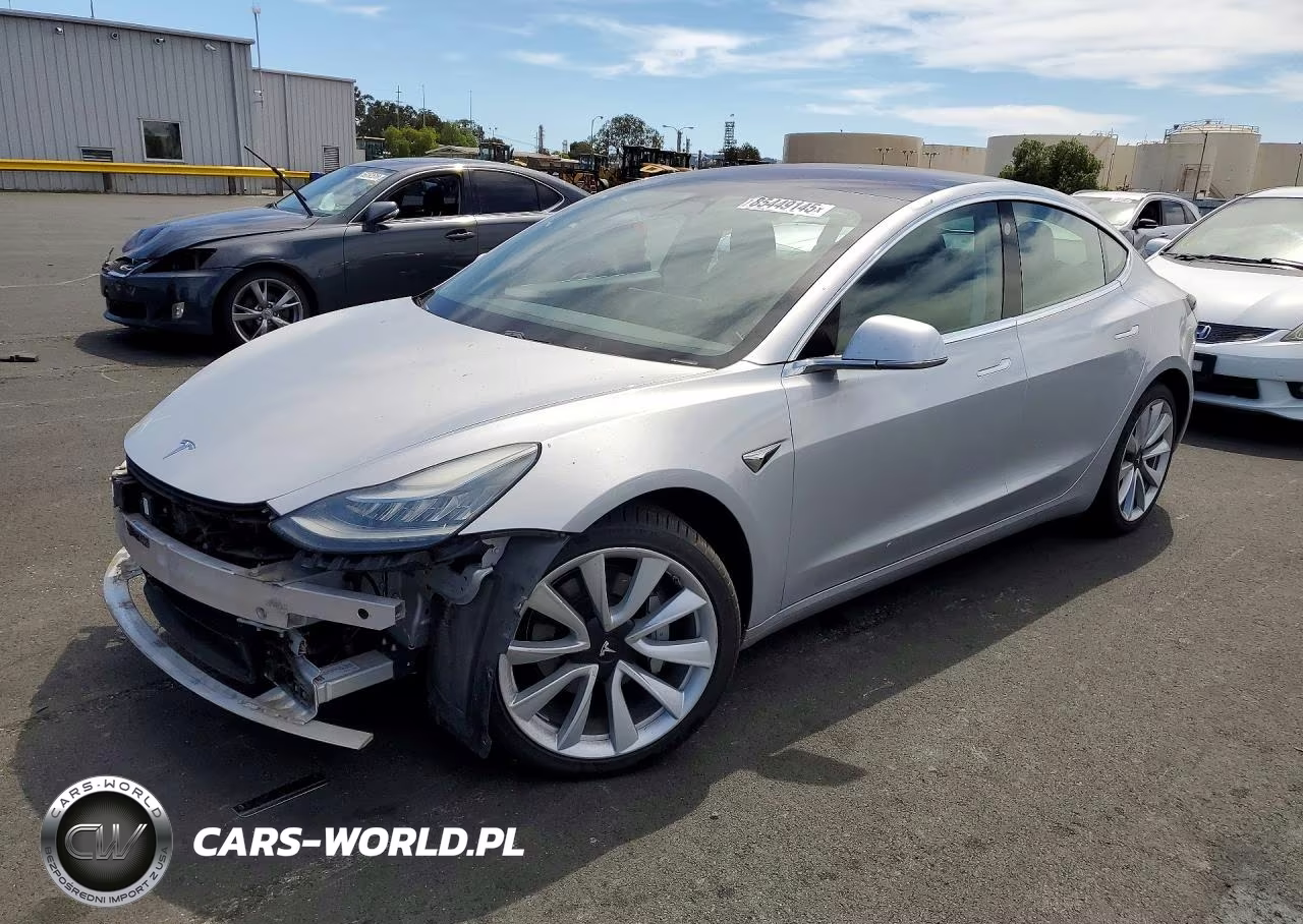 2018 Tesla Model 3 – zdjęcie 1 z 13