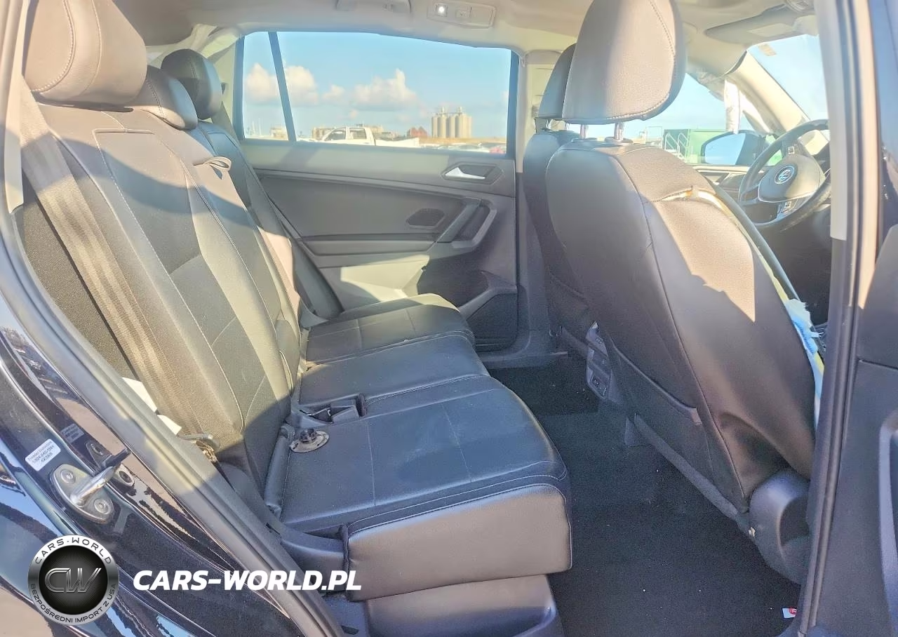 2019 Volkswagen Tiguan Se VIN:3VV2B7AX8KM012387 - 10