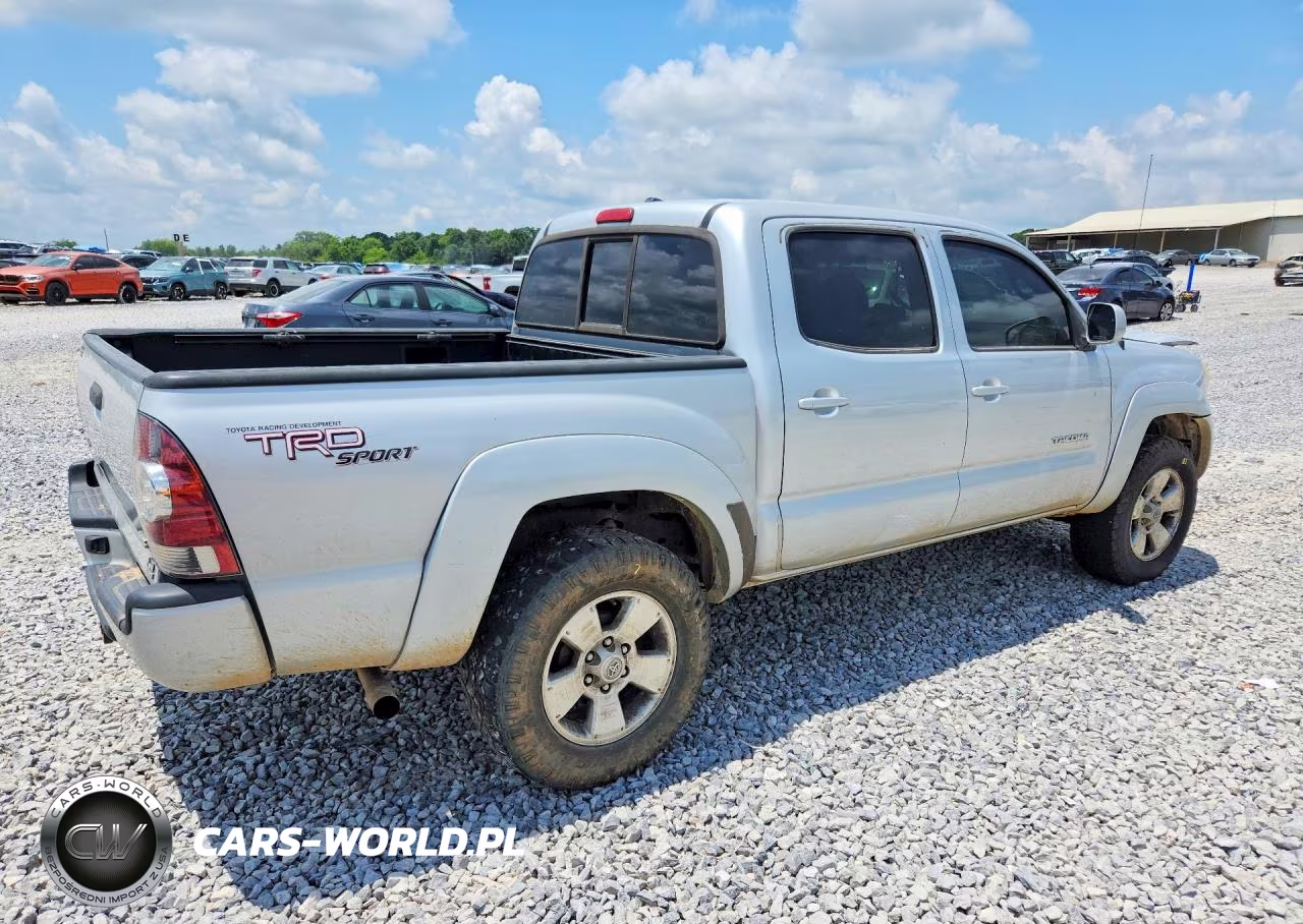 2011 Toyota Tacoma Double Cab VIN:5TFLU4EN2BX007832 - 3