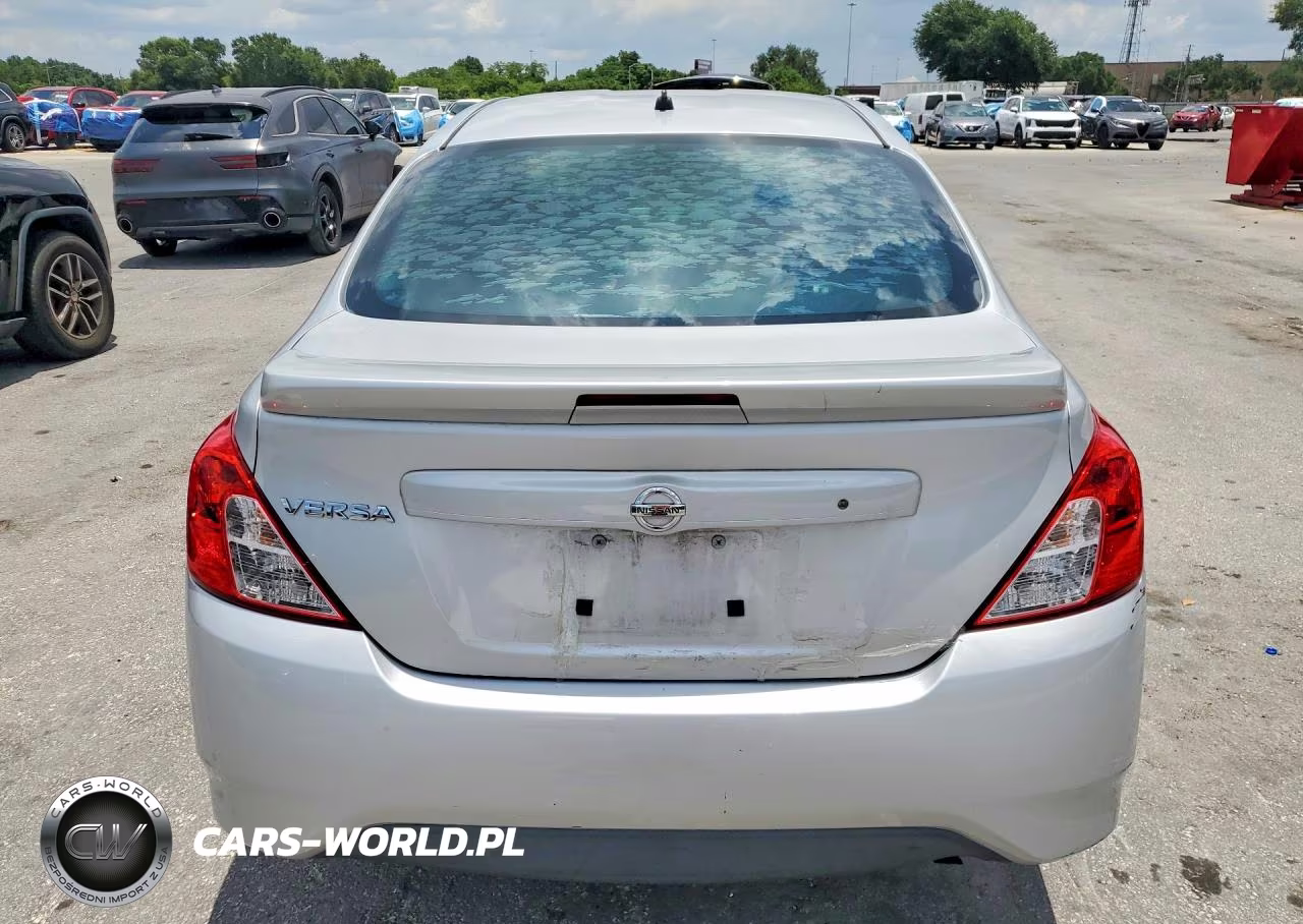 2018 Nissan Versa S Plus VIN:3N1CN7APXJL824887 - 6