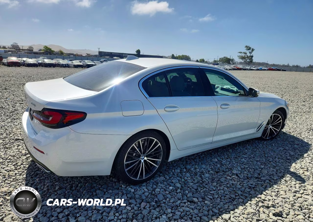 2022 BMW 530 Xi VIN:WBA13BJ01NCJ35416 - 3