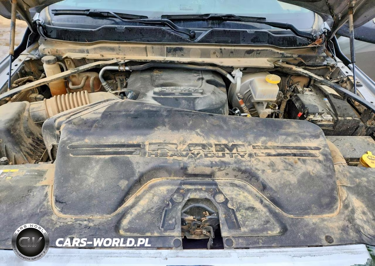 2024 Ram 2500 Laramie VIN:3C6UR5FJ4RG395529 - 11