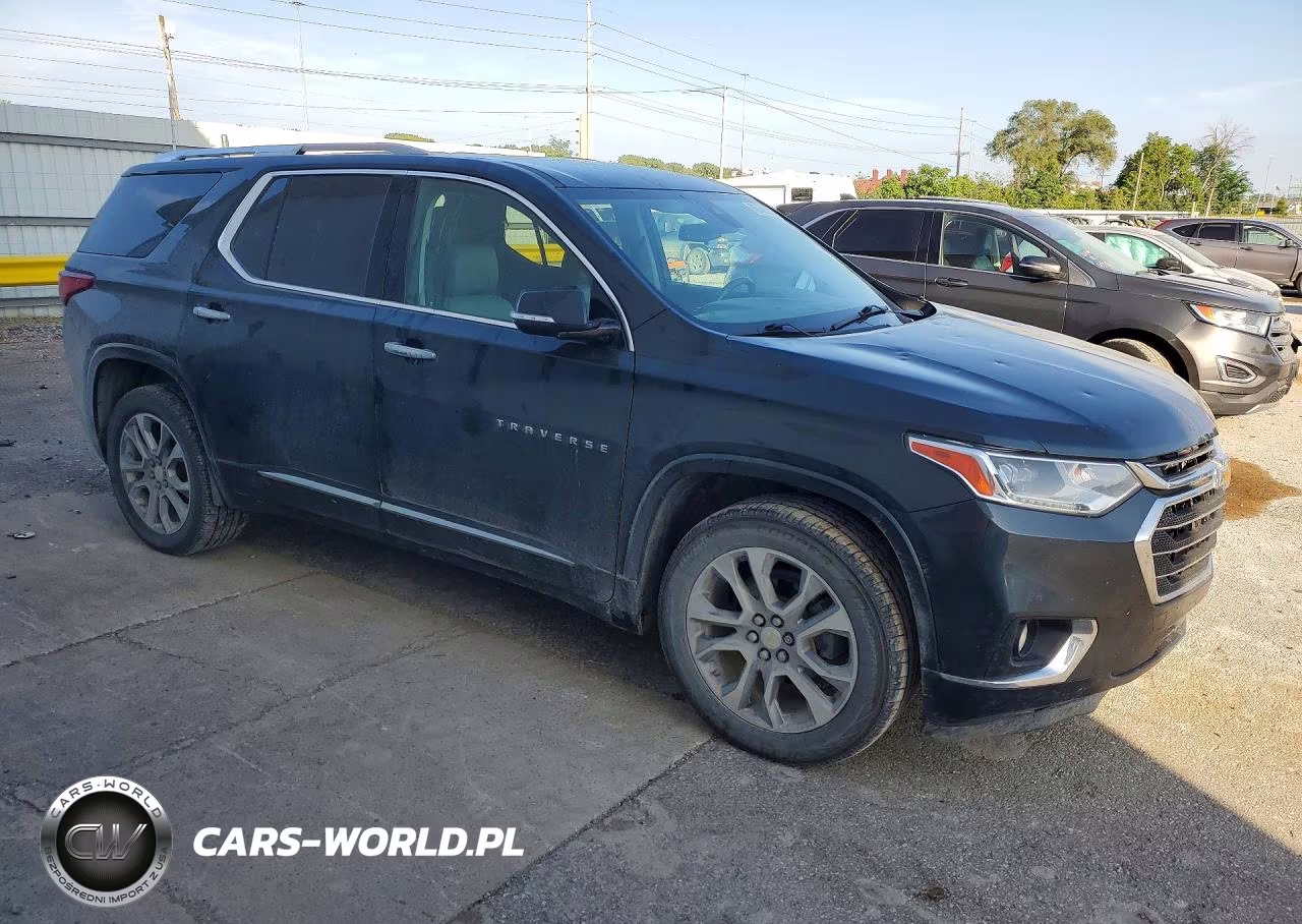 2018 Chevrolet Traverse Premier VIN:1GNEVJKW5JJ172249 - 4