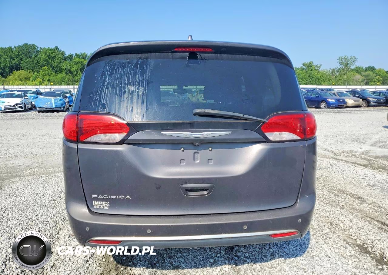 2017 Chrysler Pacifica Touring L VIN:2C4RC1BG3HR506681 - 6