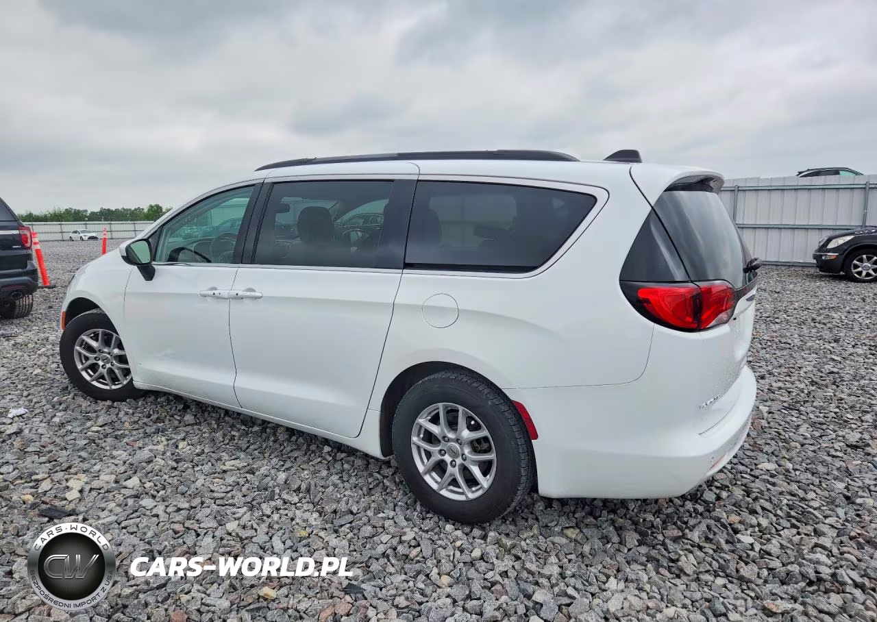 2021 Chrysler Voyager Lxi VIN:2C4RC1DG8MR555074 - 2