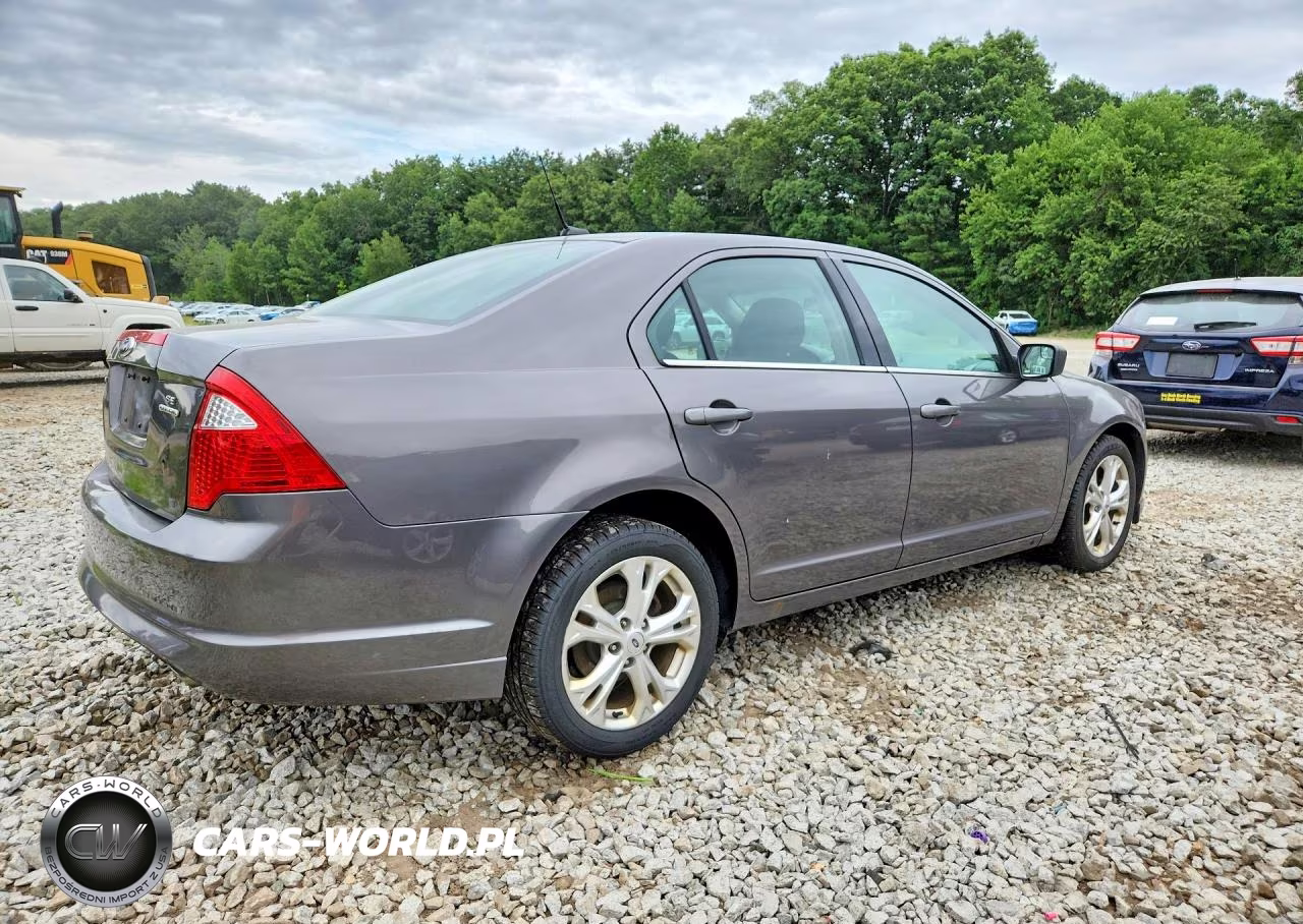 2012 Ford Fusion Se VIN:3FAHP0HG3CR261214 - 3