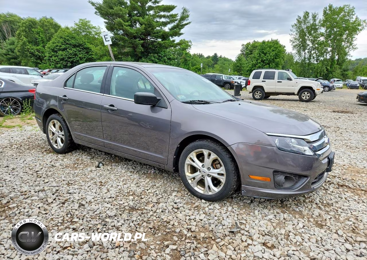 2012 Ford Fusion Se VIN:3FAHP0HG3CR261214 - 4