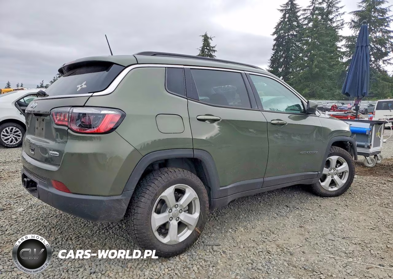 2021 Jeep Compass Latitude VIN:3C4NJDBB8MT572094 - 3