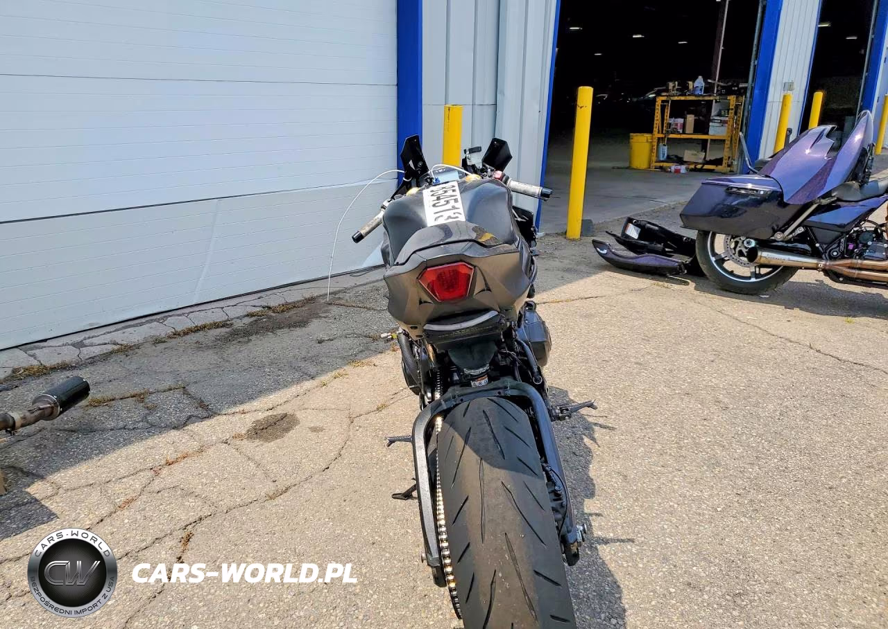 2021 Suzuki Gsx-R1000 VIN:JS1DM11B6M7100025 - 4