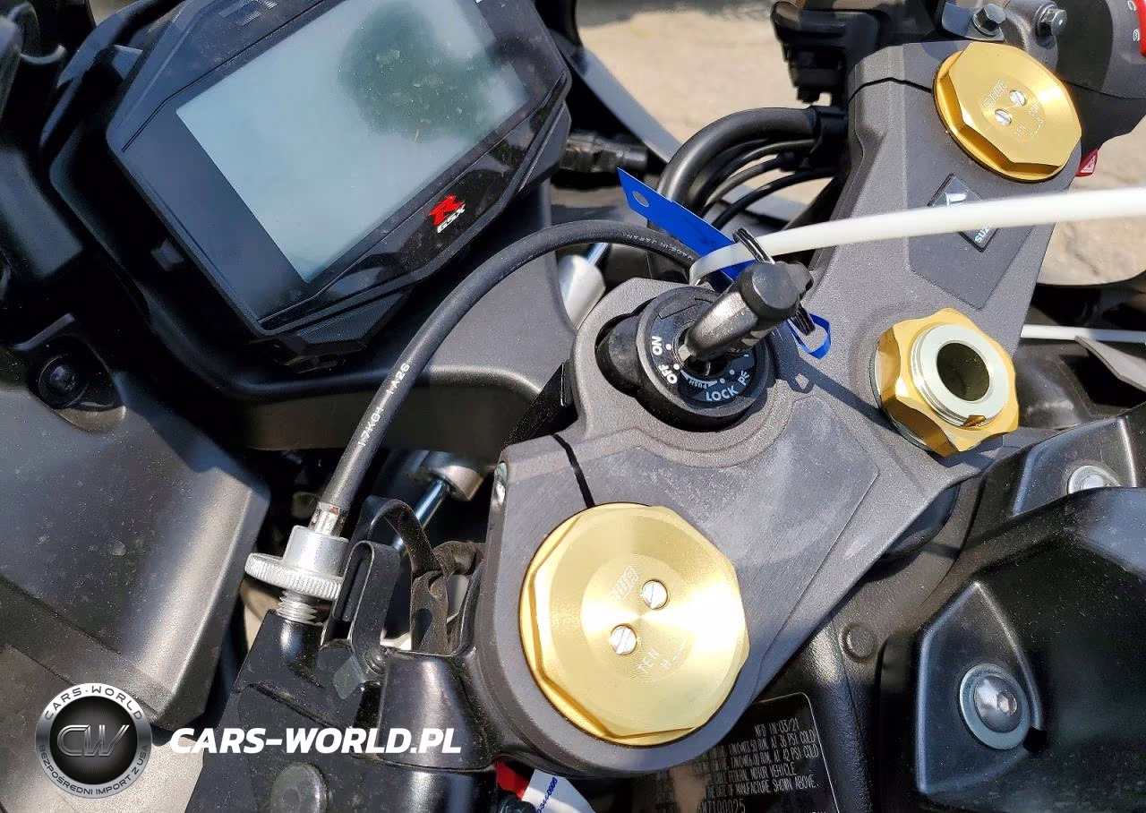 2021 Suzuki Gsx-R1000 VIN:JS1DM11B6M7100025 - 8