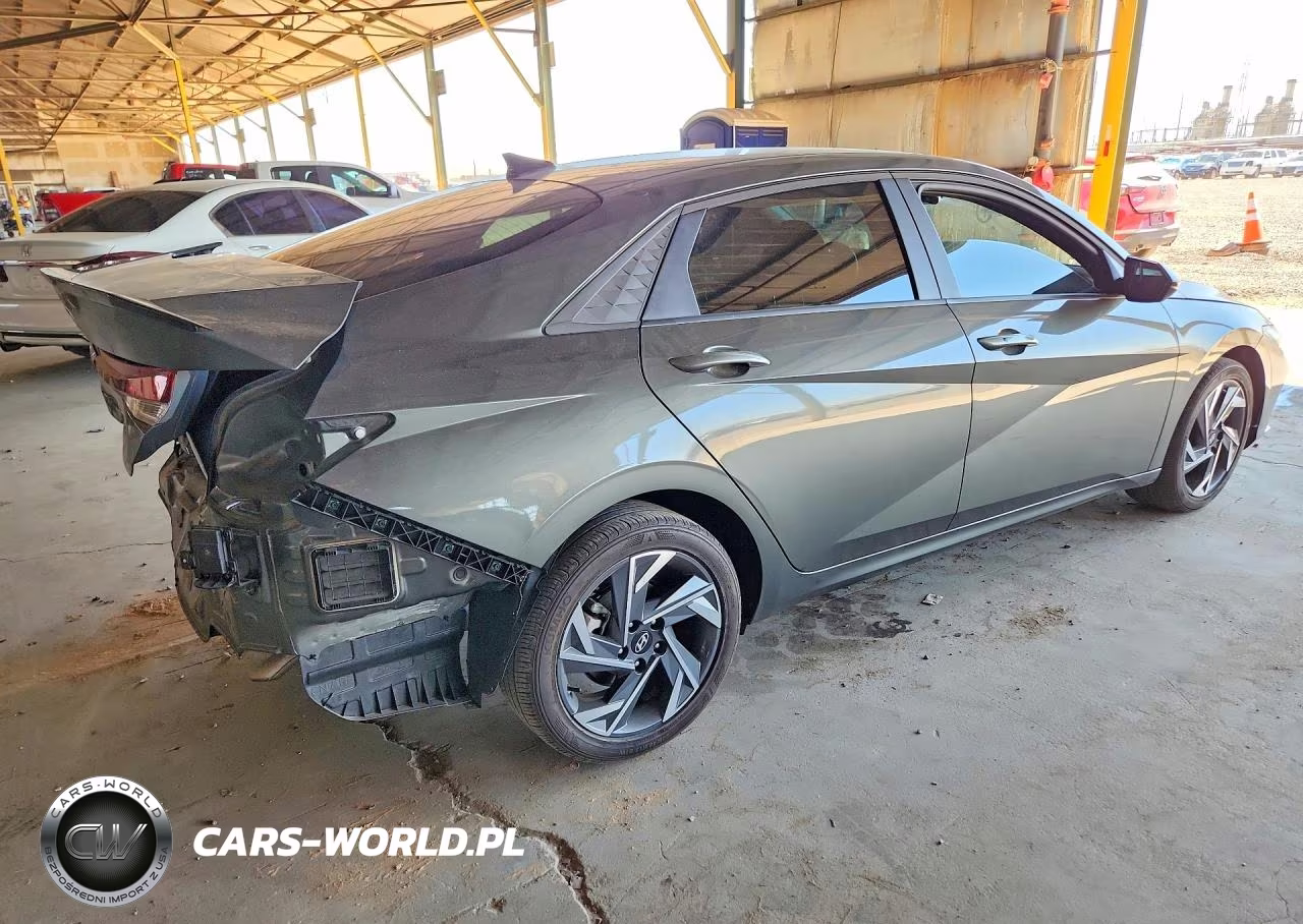 2025 Hyundai Elantra Sel Sport VIN:KMHLM4DG0SU907869 - 3