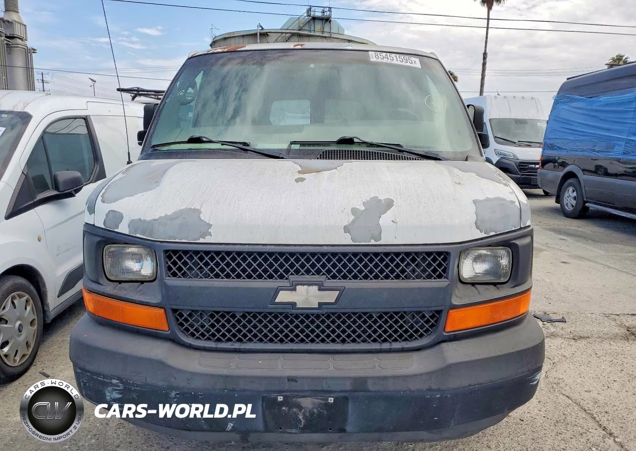 2004 Chevrolet Express 1500 Delivery Van VIN:1GCFG15X241108413 - 5