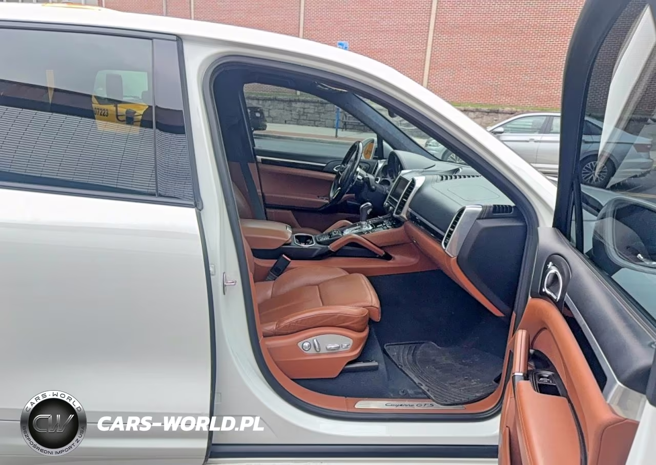 2016 Porsche Cayenne Gts VIN:WP1AD2A21GLA79142 - 5