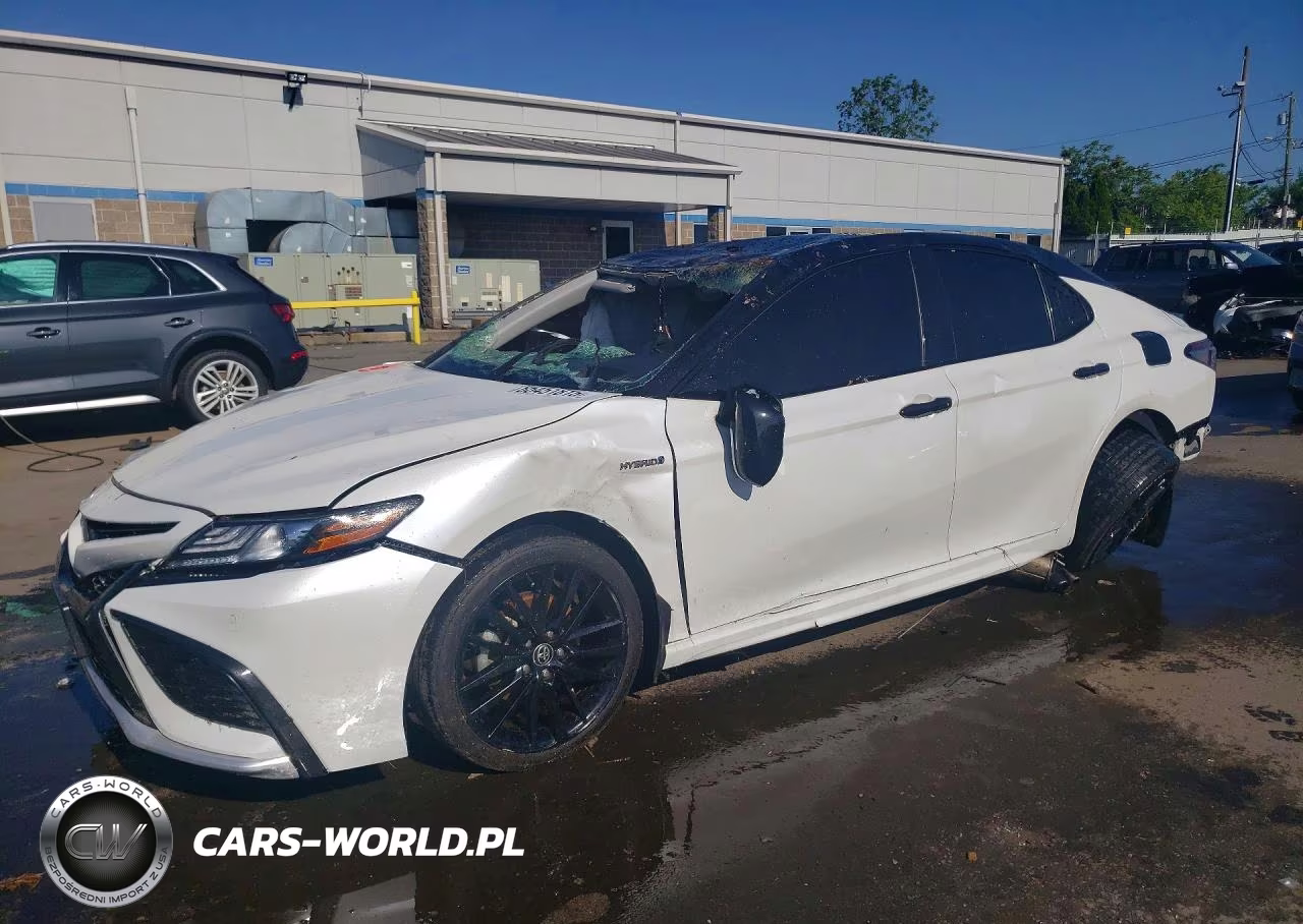 2021 Toyota Camry Xse – zdjęcie 1 z 12