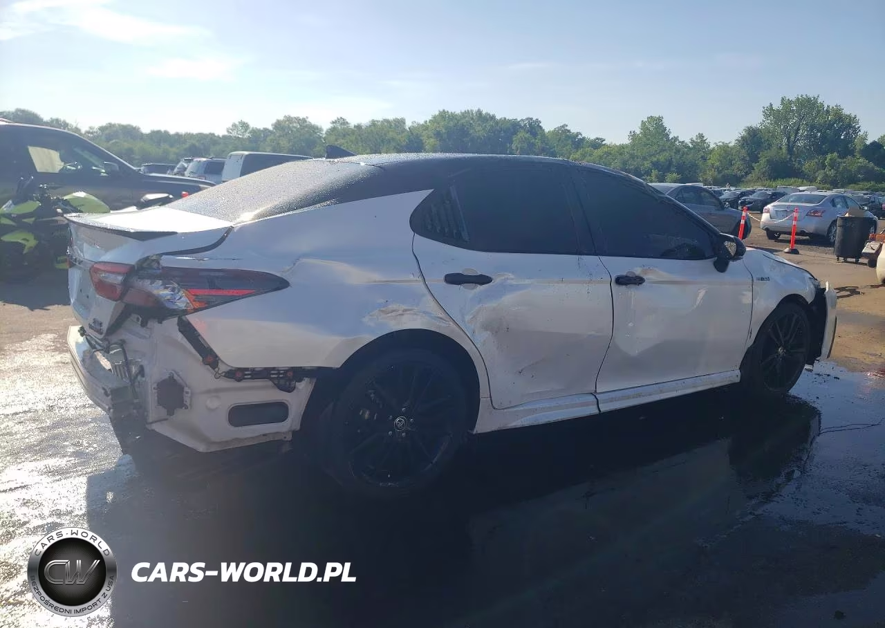 2021 Toyota Camry Xse VIN:4T1K31AK5MU019949 - 3