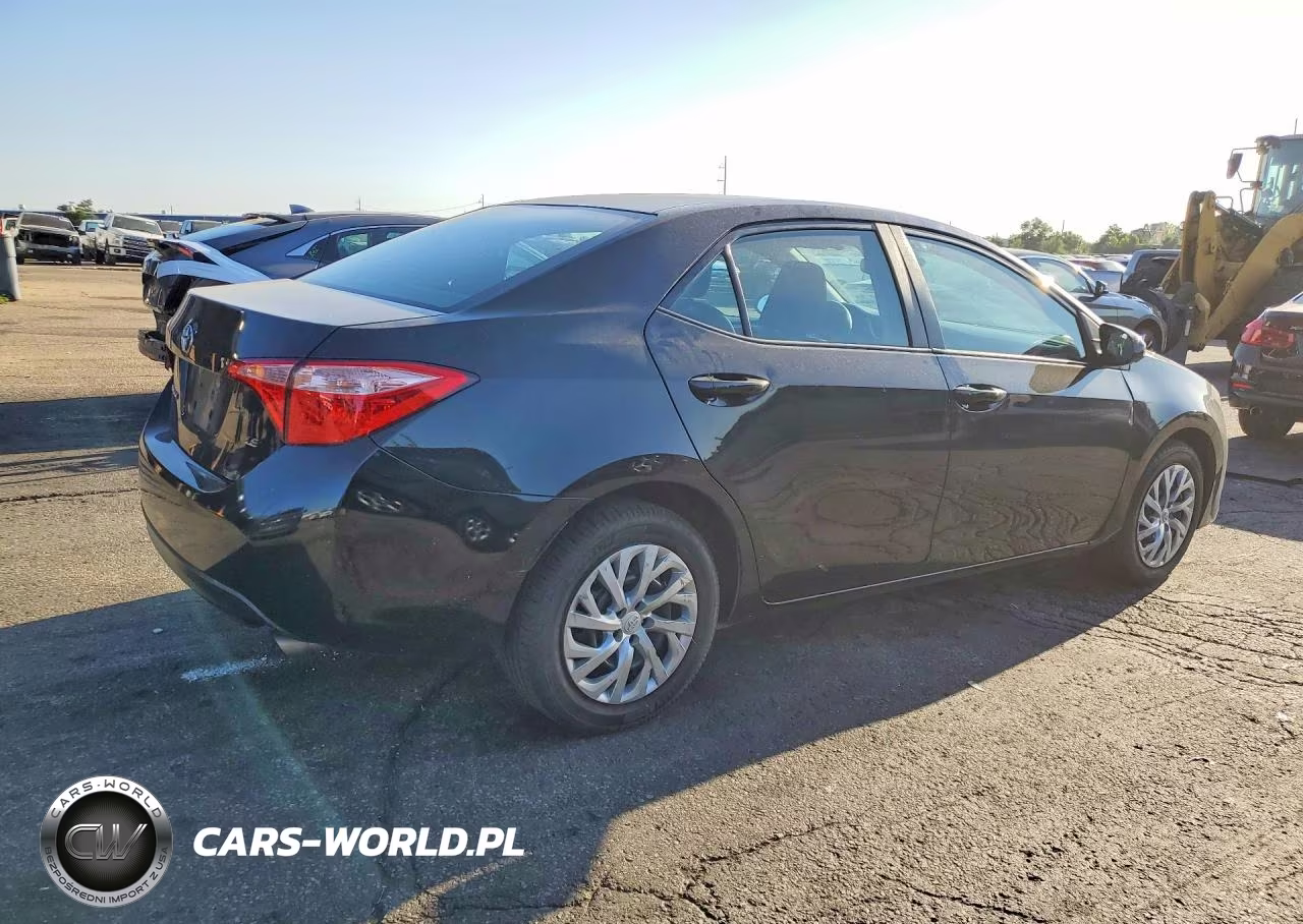 2019 Toyota Corolla Le VIN:2T1BURHE6KC181454 - 3