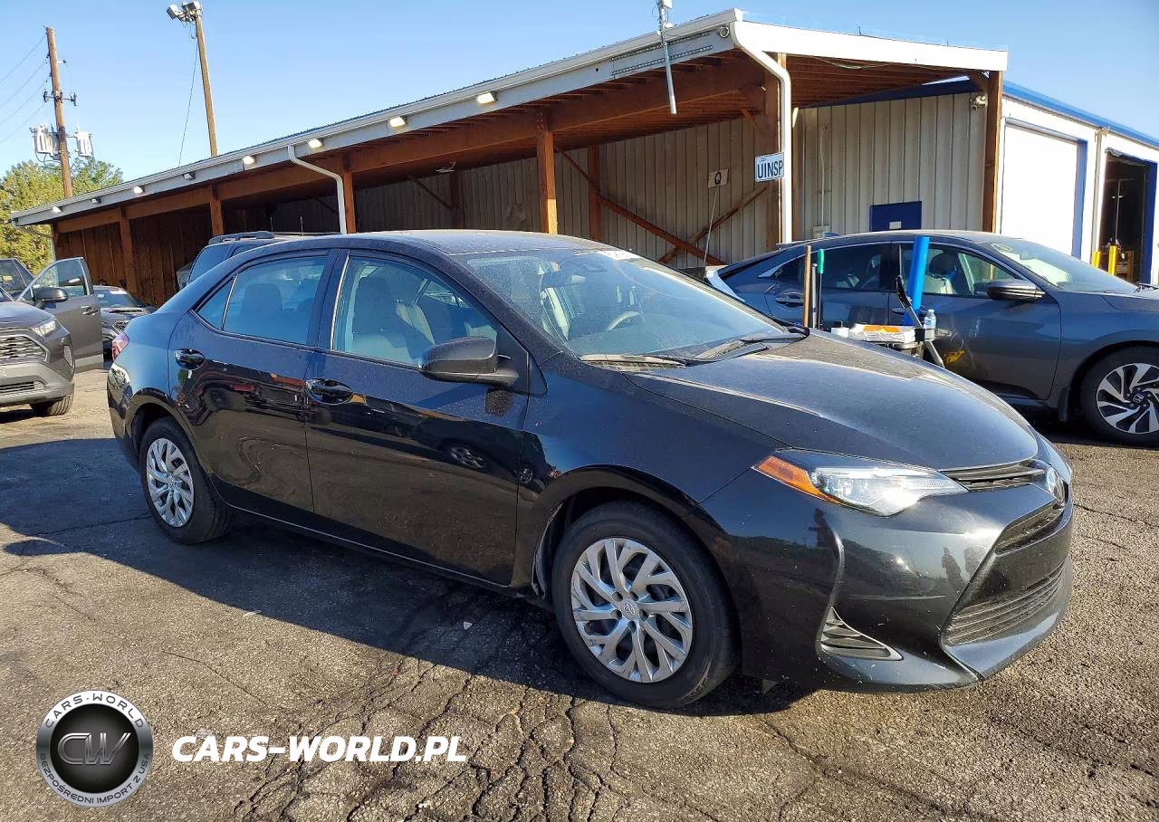 2019 Toyota Corolla Le VIN:2T1BURHE6KC181454 - 4