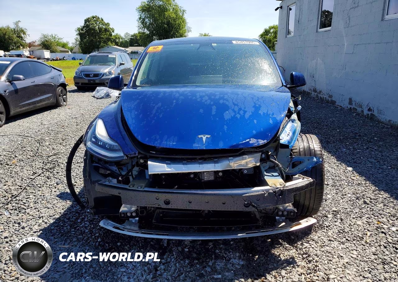2020 Tesla Model Y VIN:5YJYGDEF8LF000949 - 5
