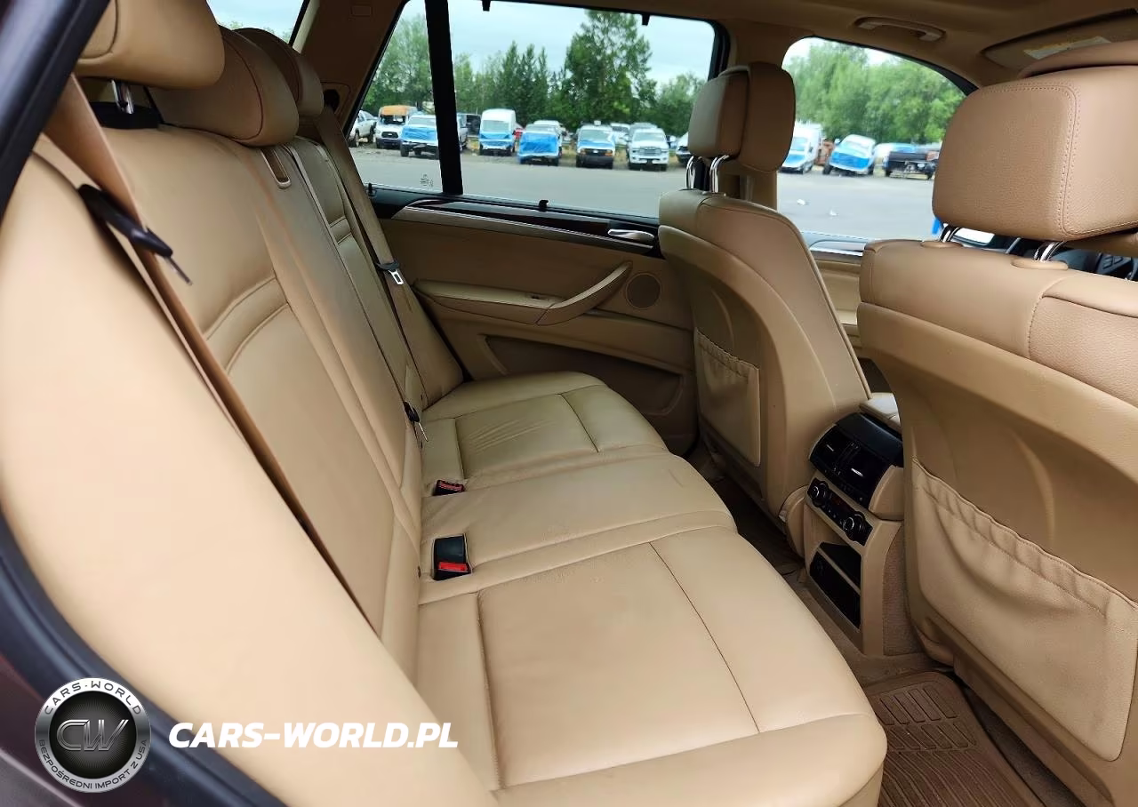 2013 BMW X5 xDrive35I VIN:5UXZV4C50D0B06897 - 10