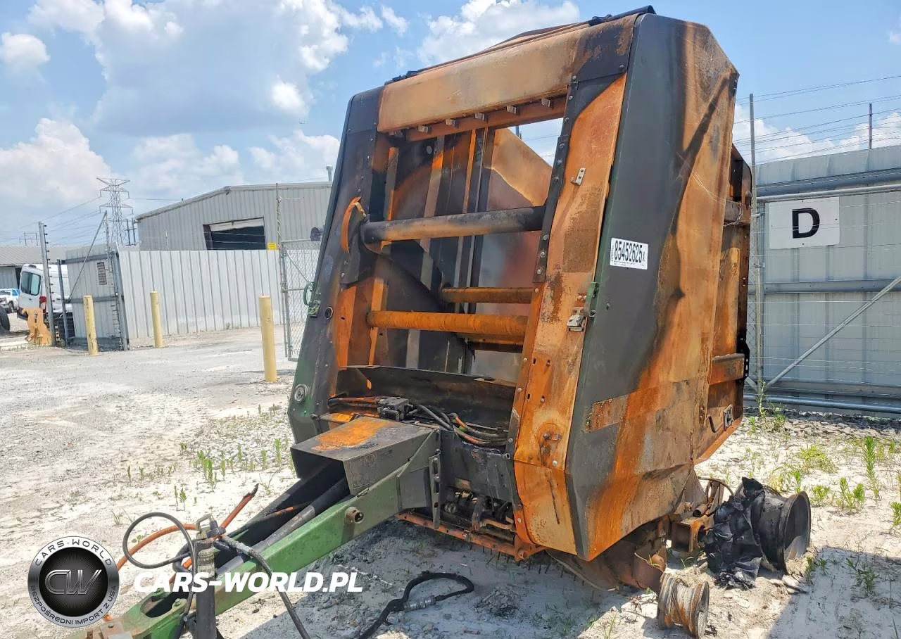 1999 John Deer Industrial Equipment Round Baler Round Baler VIN:E00466X134063 - 10
