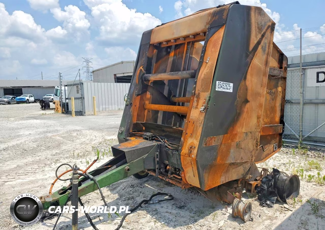 1999 John Deer Industrial Equipment Round Baler Round Baler VIN:E00466X134063 - 2